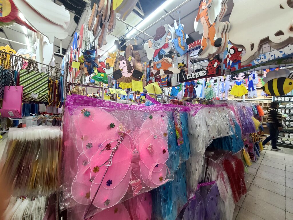 adornos y artículos para fiesta en La Victoria Orizaba